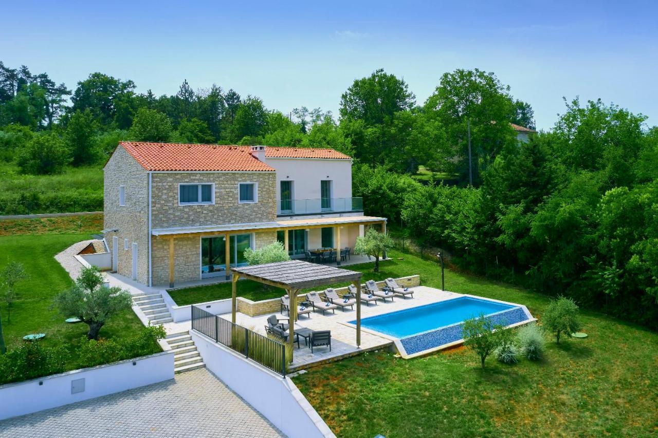 Motovun Villas Bagian luar foto