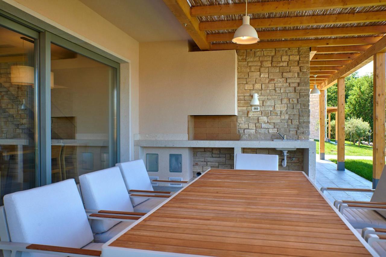 Motovun Villas Bagian luar foto