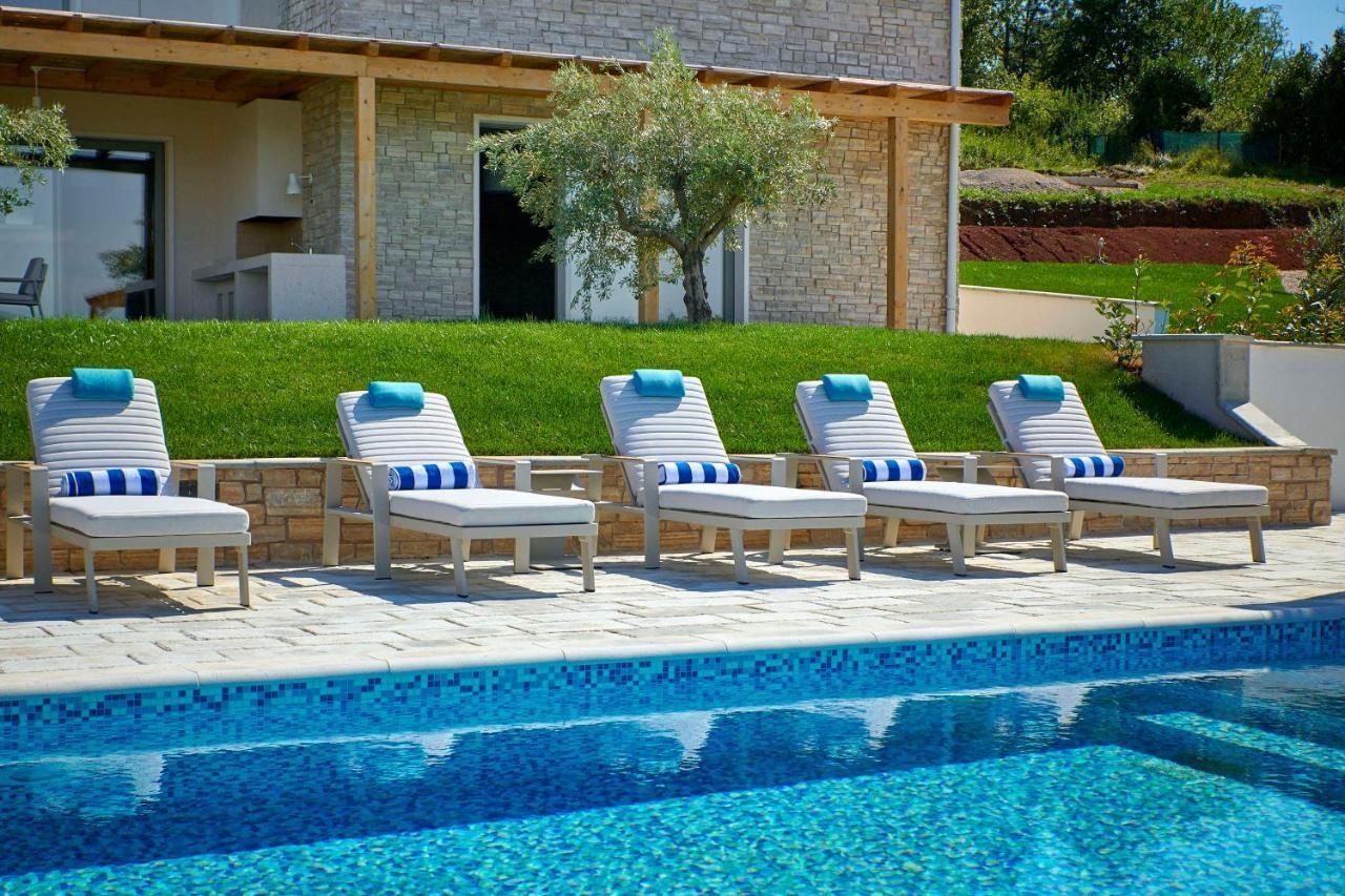 Motovun Villas Bagian luar foto