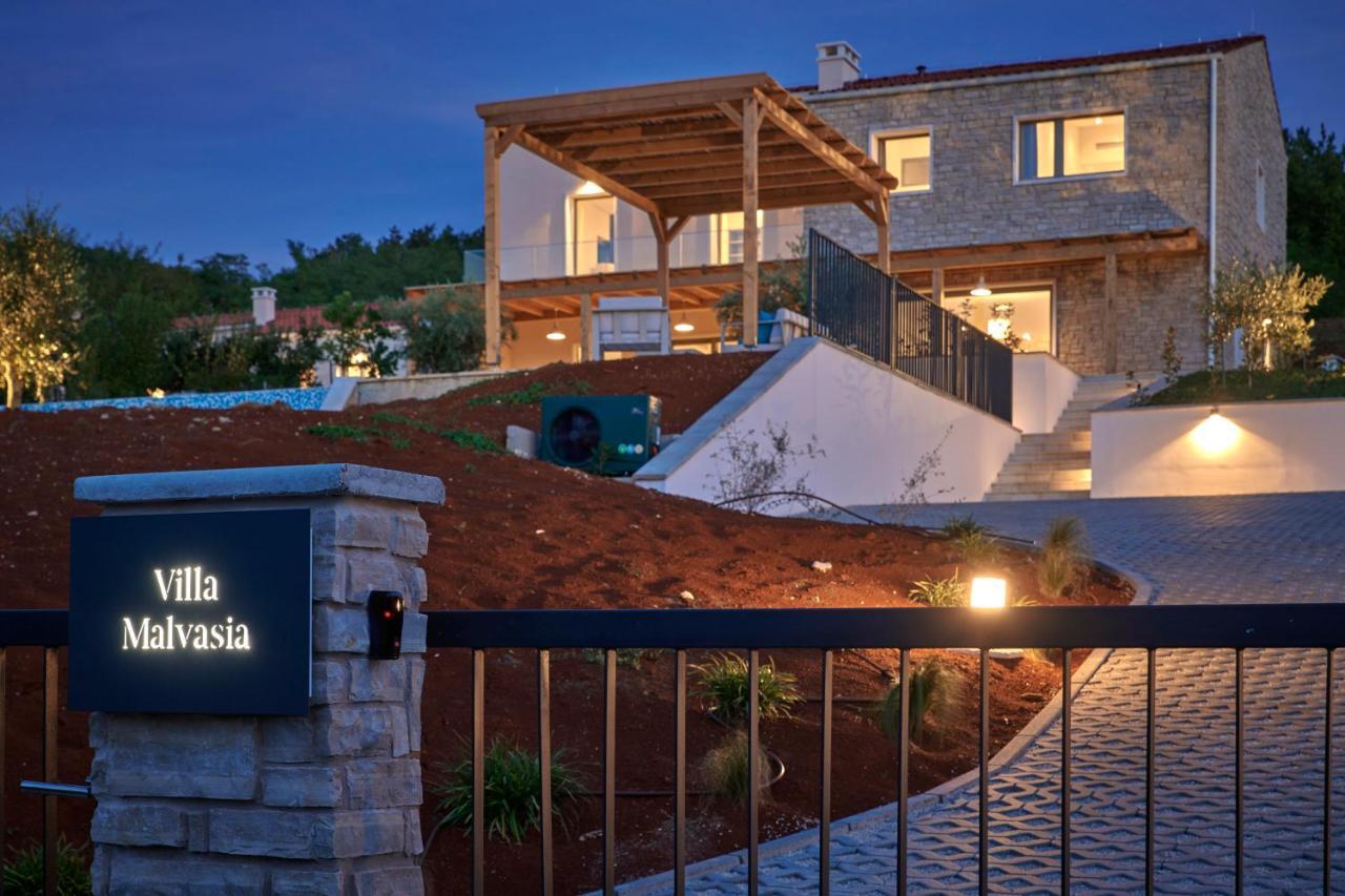 Motovun Villas Bagian luar foto