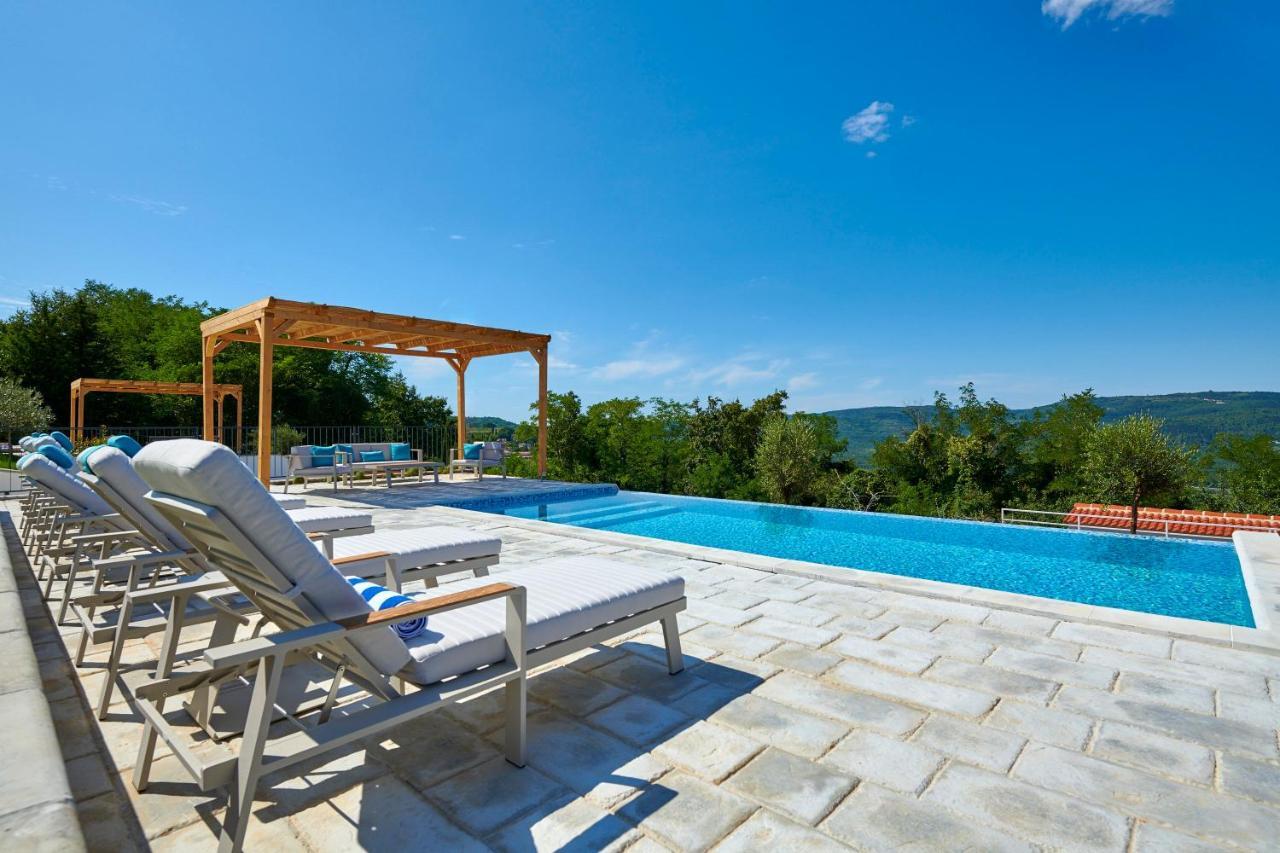 Motovun Villas Bagian luar foto