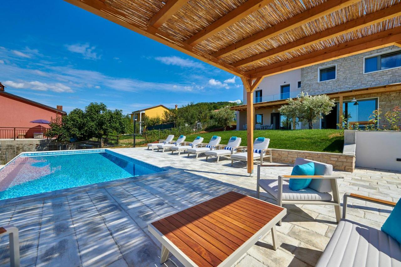 Motovun Villas Bagian luar foto