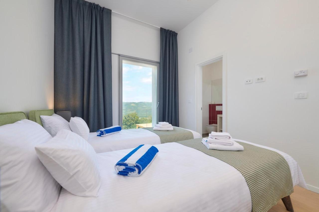 Motovun Villas Bagian luar foto