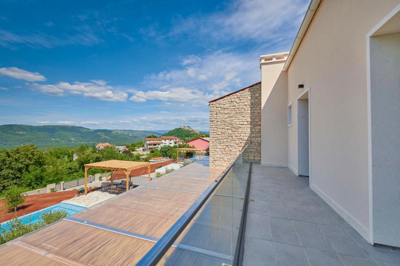 Motovun Villas Bagian luar foto