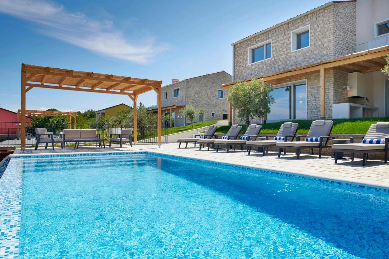 Motovun Villas Bagian luar foto